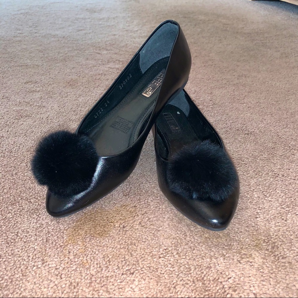 Pointed Toe Flats with Pom Pom